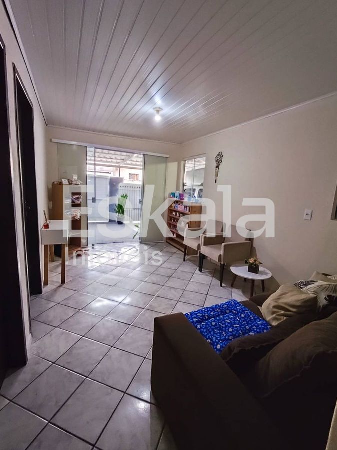 Casa com 04 quartos, sendo 02 suítes tifa martins - jaraguá do sul