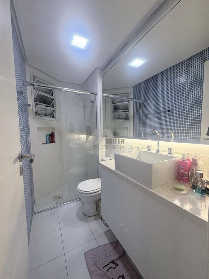 Apartamento de 3 dormitorios com suite a venda no bairro Itacurubi