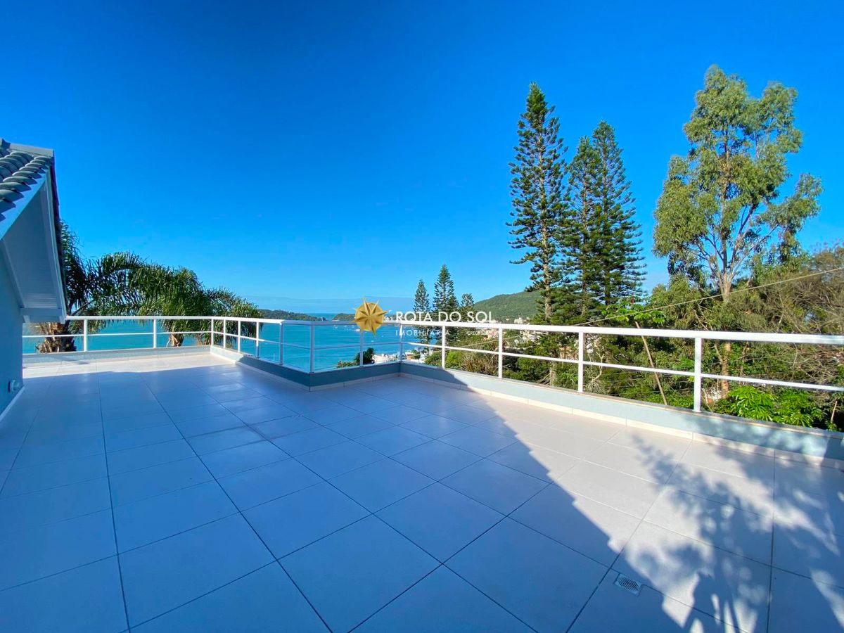 Condomínio Panorâmico Casa vista mar à venda 3 quartos Centro Bombinhas SC