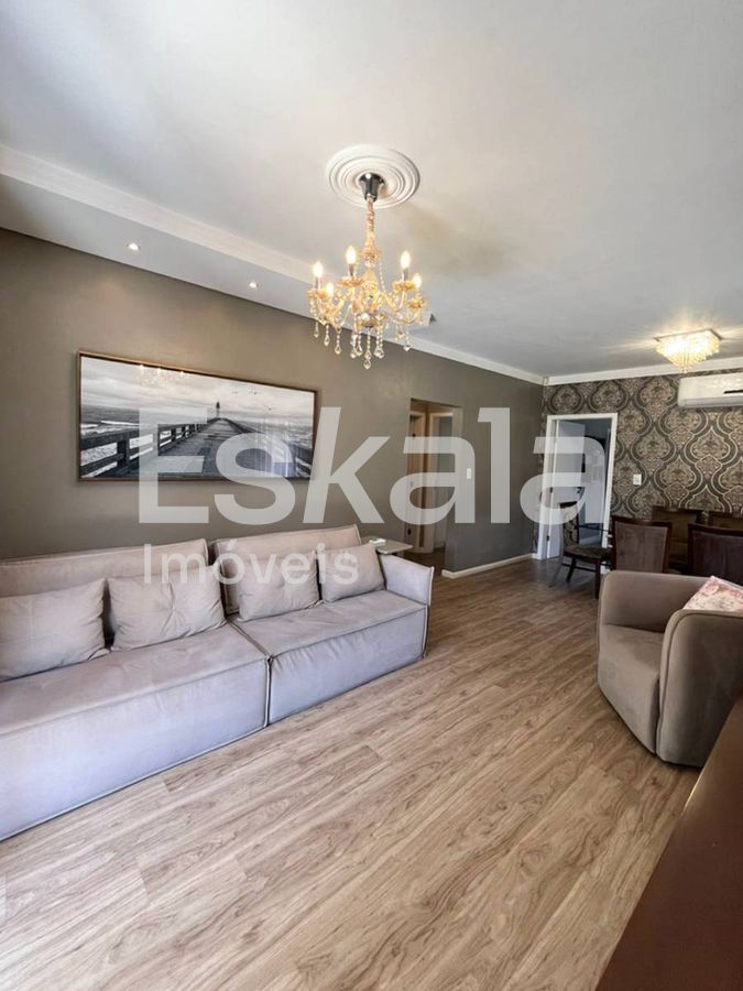 Casa Semimobiliada Com 415m² De Terreno Chico de Paulo - Jaraguá do Sul