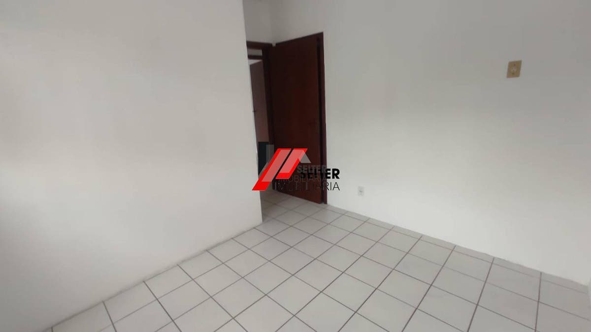 Apartamento 2 suites para aluguel no centro proximo Hercilio Luz