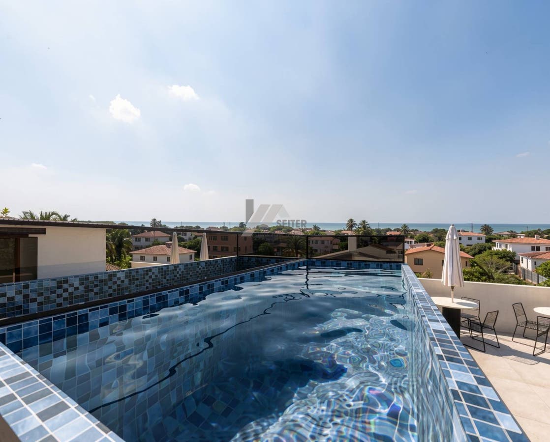 Studio com Terraço Privativo para Venda na Praia dos Ingleses
