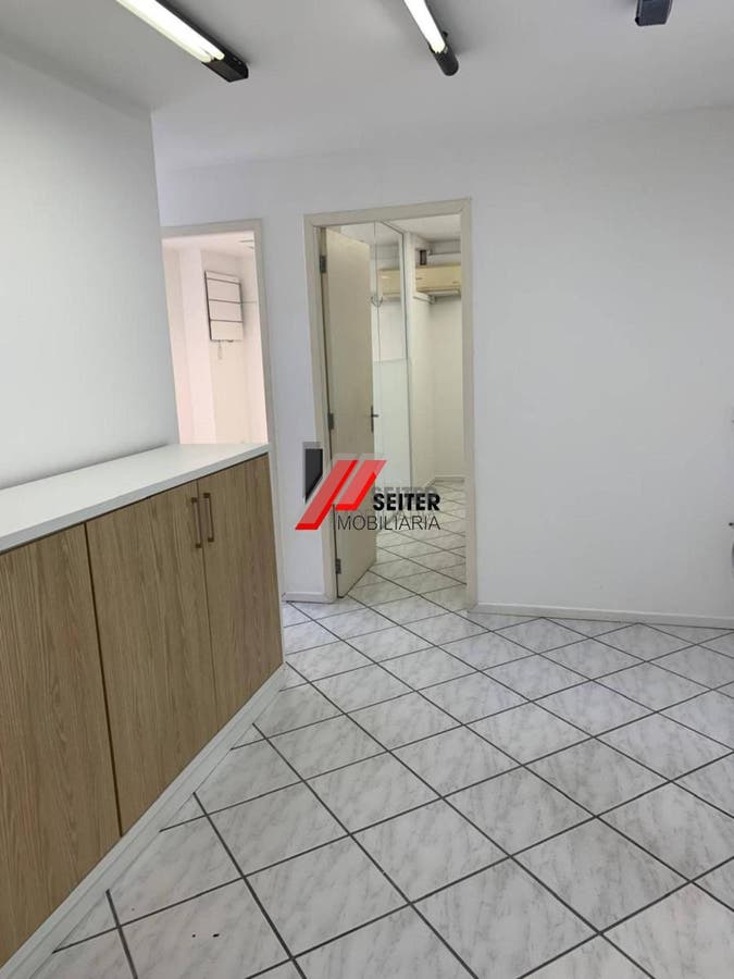 Sala comercial para alugar no centro de Florianópolis proximo mercado publico