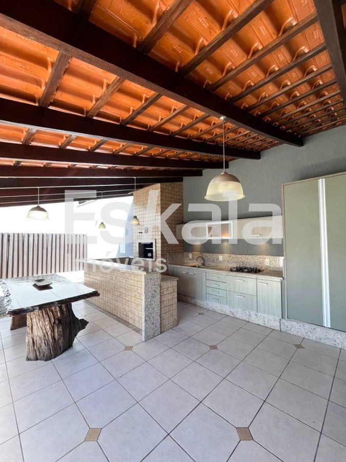 Casa Semimobiliada Com 415m² De Terreno Chico de Paulo - Jaraguá do Sul