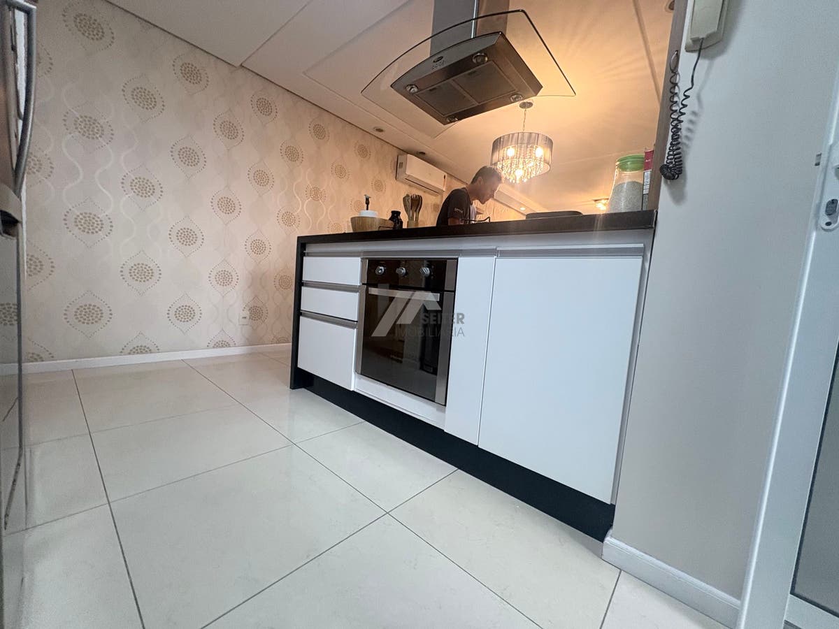 Apartamento de 3 dormitorios com suite a venda no bairro Itacurubi