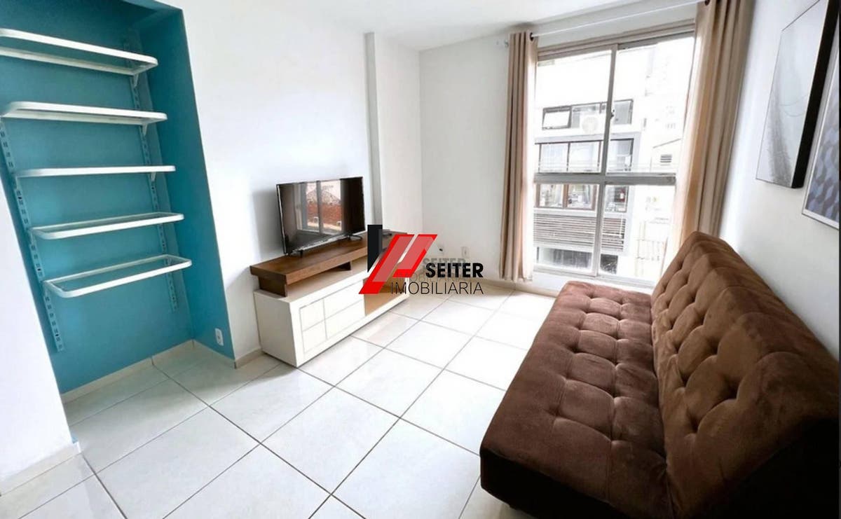 Apartamento mobiliado a venda no centro de Florianopolis