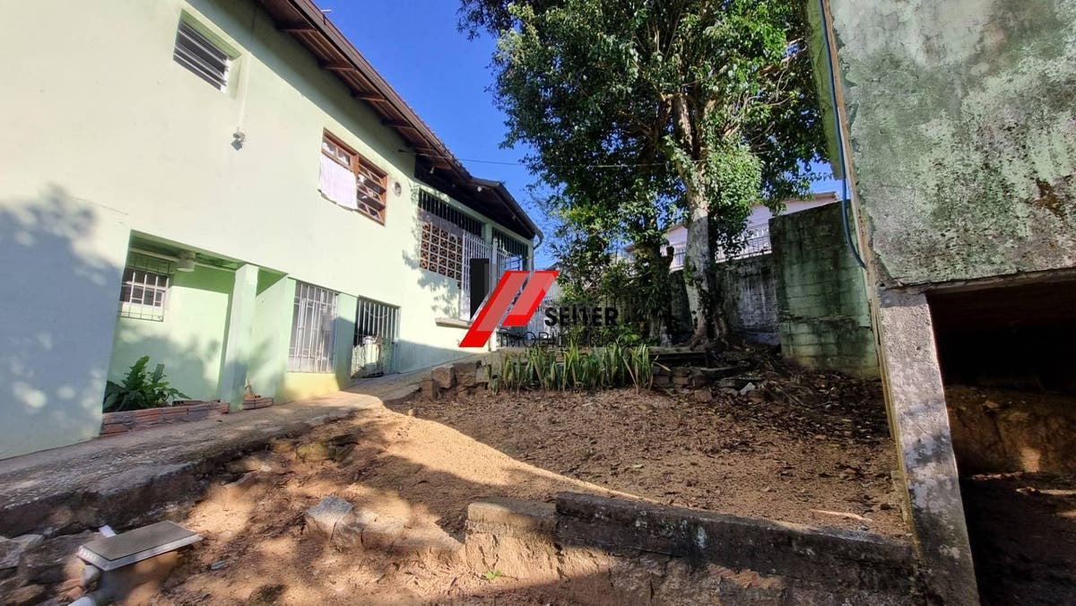 Terreno comercial á venda Saco dos Limões Florianópolis