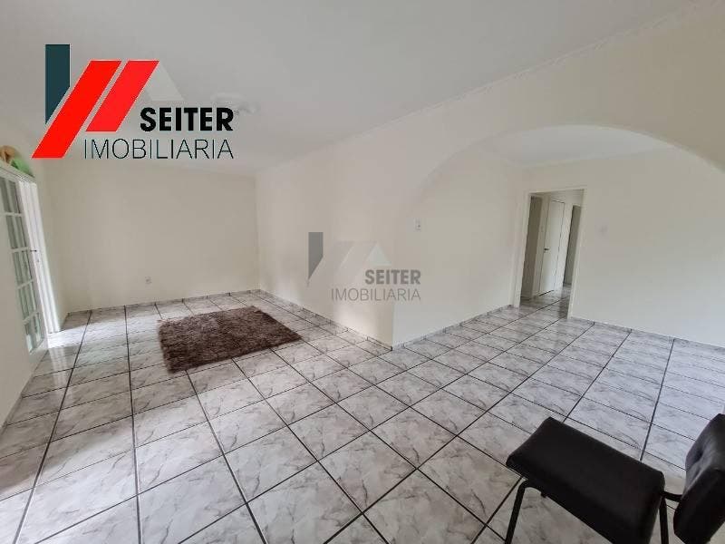 Casa 3 dormitorios para locação trindade