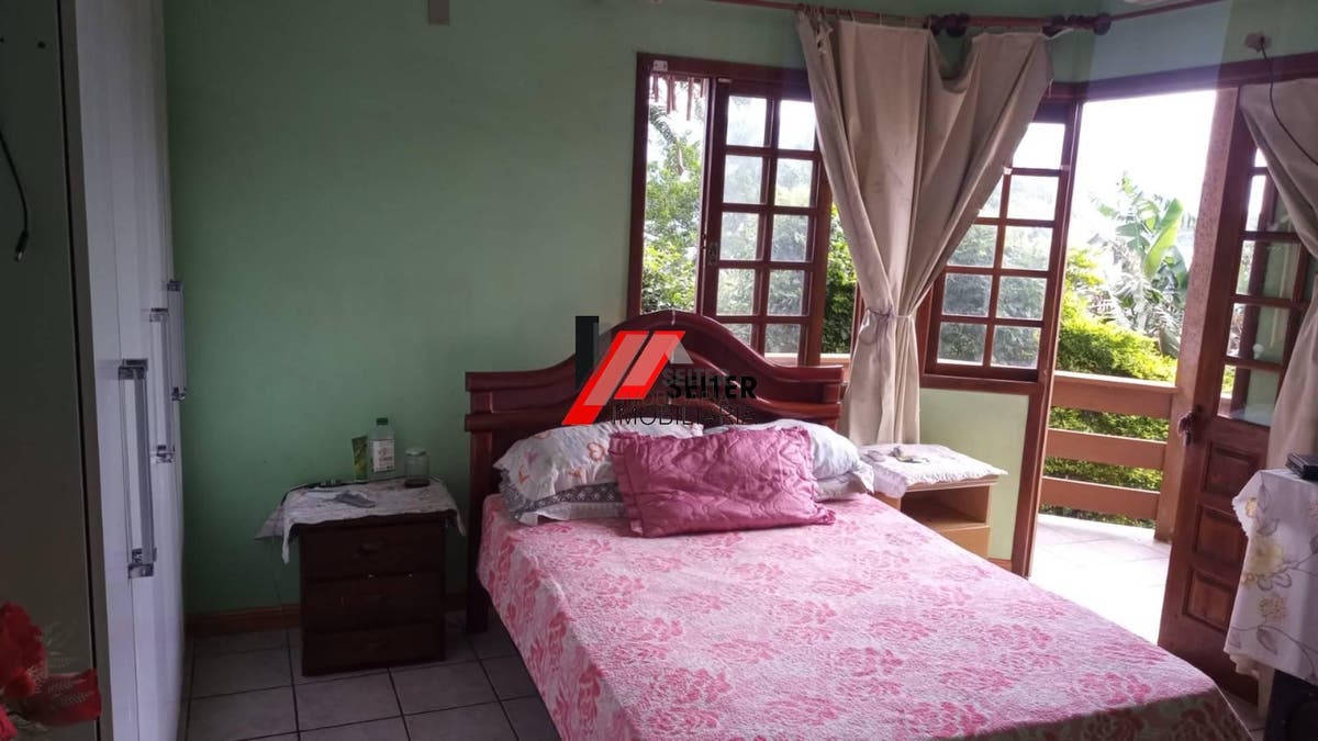 Casa a venda em Ribeirão da Ilha