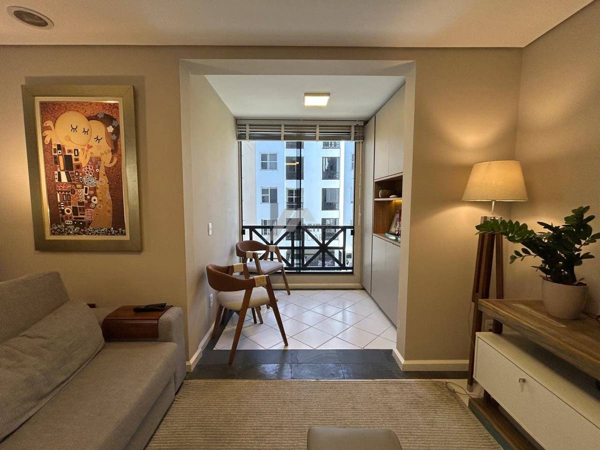 Apartamento com 3 dormitórios para a venda no Itacorubi