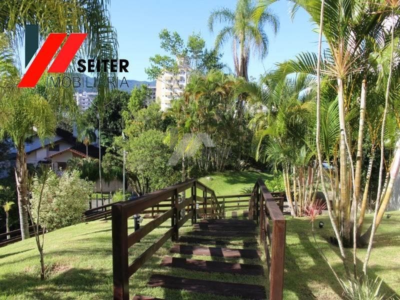 Apartamento a venda de 3 dormitorios Itacorubi Florianopolis