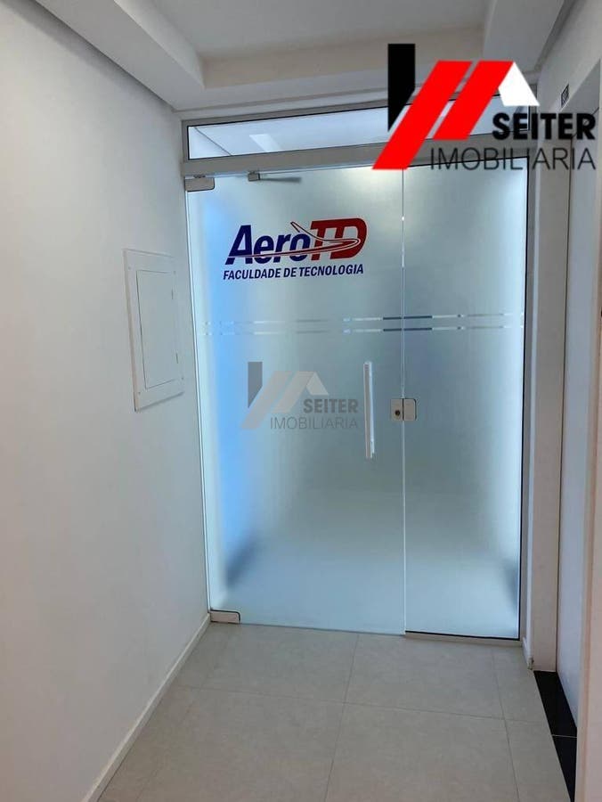 Conjunto comercial a venda no centro de Florianópolis