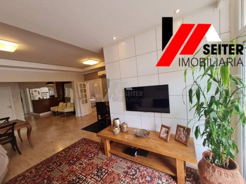 Apartamento de 3 dormitorios a venda Centro Florianopolis