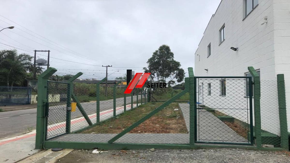 Galpão a venda no Centro Empresarial de Forquilhas