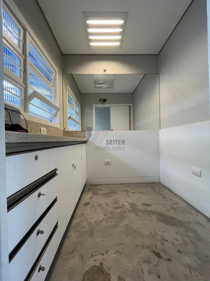 Casa Comercial Ampla para Locação no Pequeno Príncipe – Florianópolis