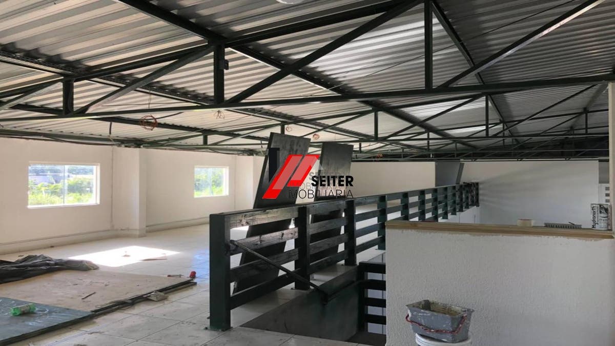 Galpão a venda no Centro Empresarial de Forquilhas
