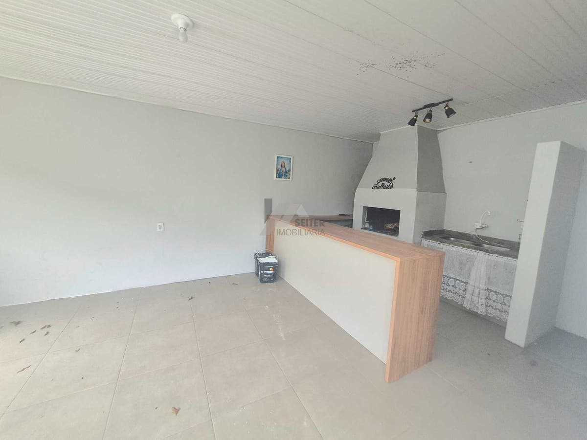 Casa de 4 quartos para alugar no Santa Monica Florianopolis
