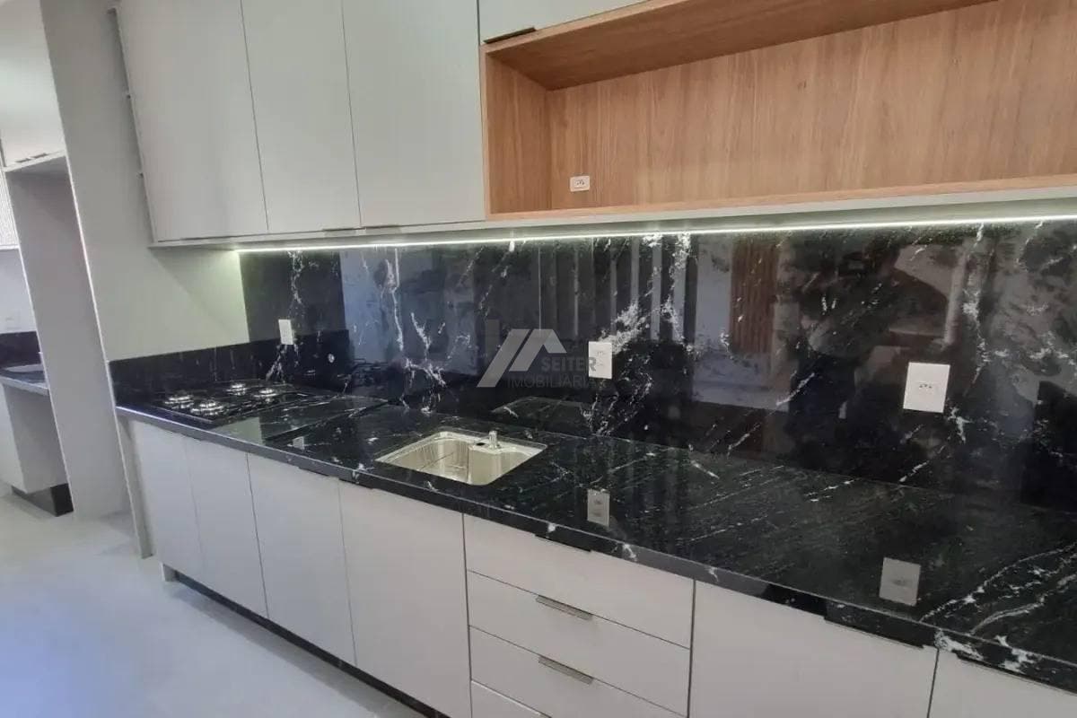 Cobertura com 2 quartos, Córrego Grande - Florianópolis