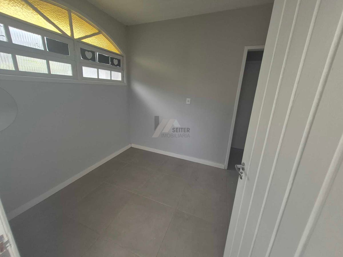 Casa de 4 quartos para alugar no Santa Monica Florianopolis