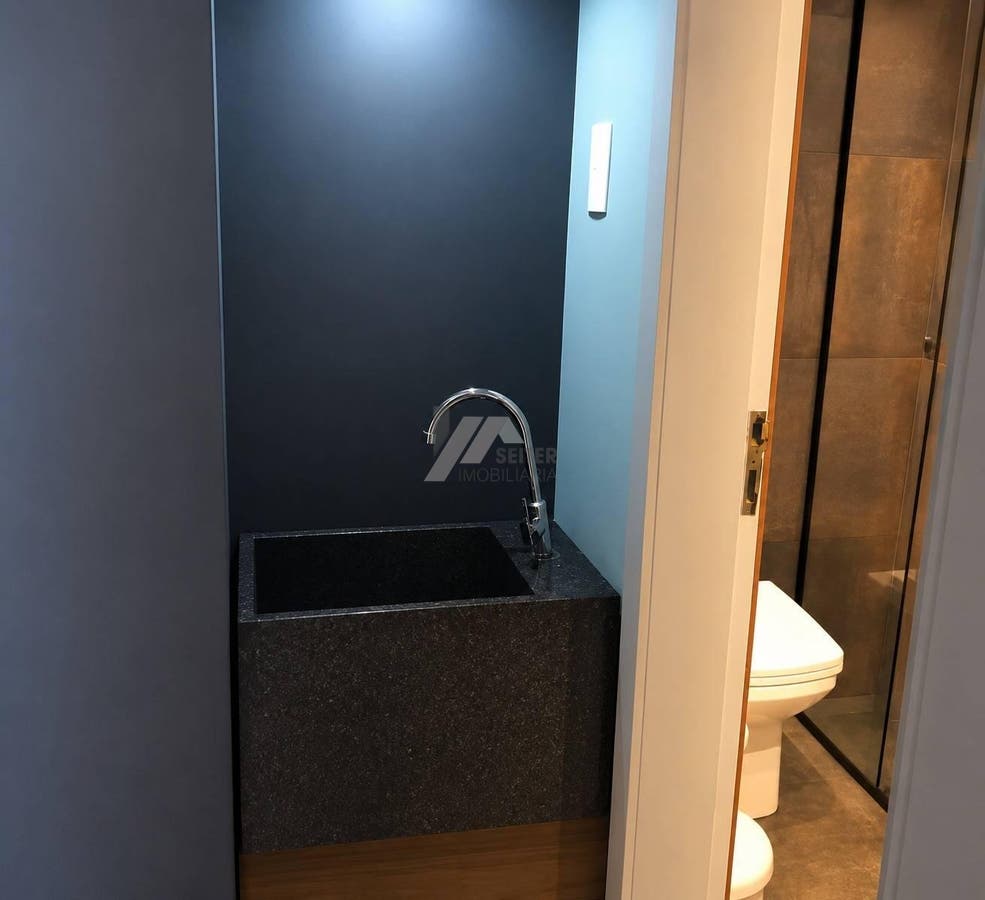 Apartamento de 1 dormitório em condomínio no Canto da Lagoa