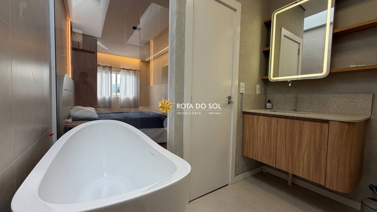 Casa 3 Dormitórios Praia Bombas Bombinhas SC - 23