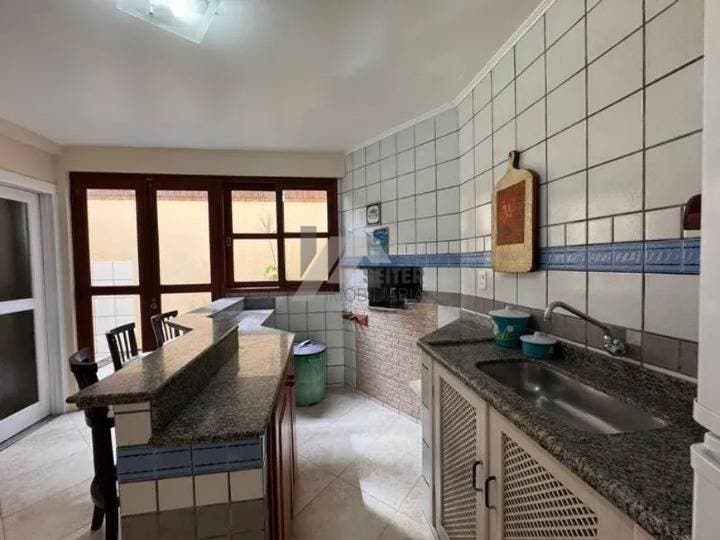 Casa 5 quartos alugar João Paulo Florianópolis