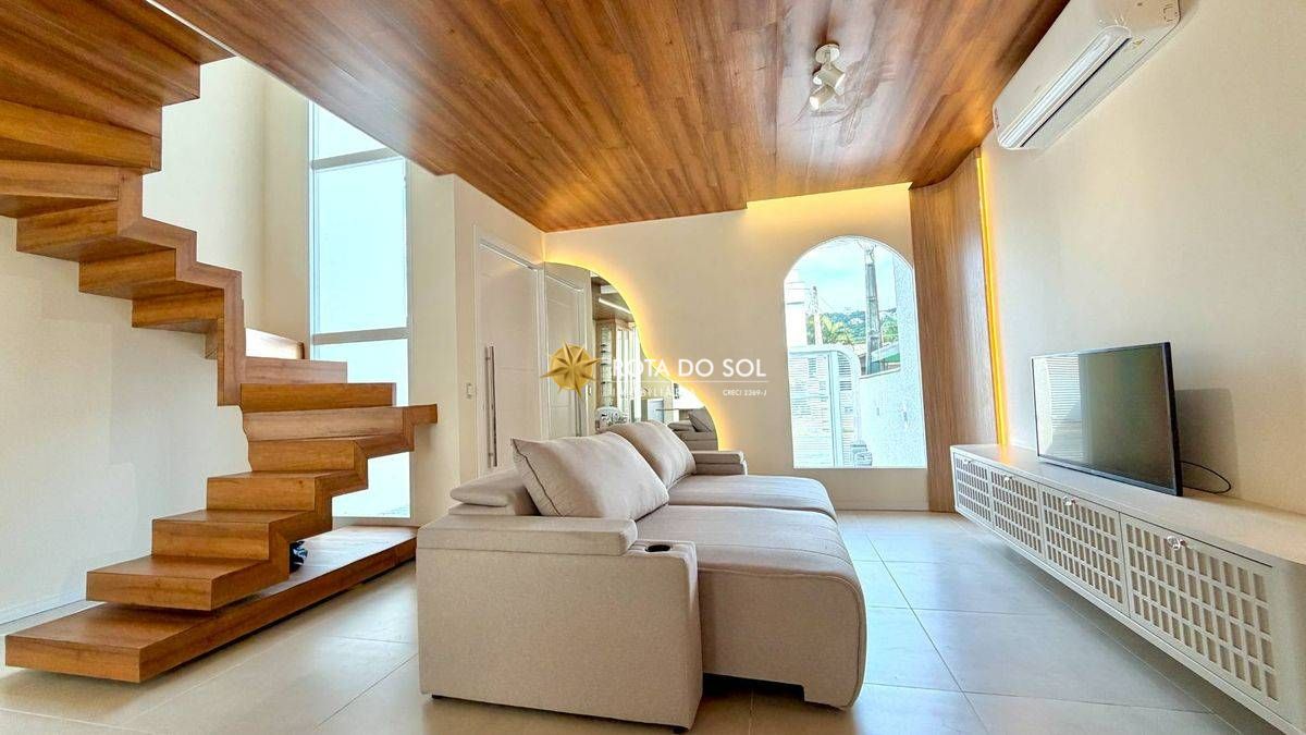 Casa 3 Dormitórios Praia Bombas Bombinhas SC - 3