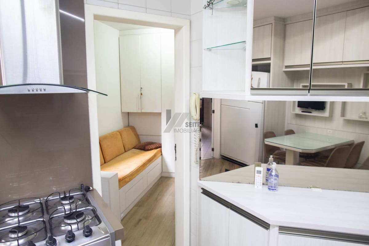 Apartamento com 3 quartos, Centro - Florianópolis