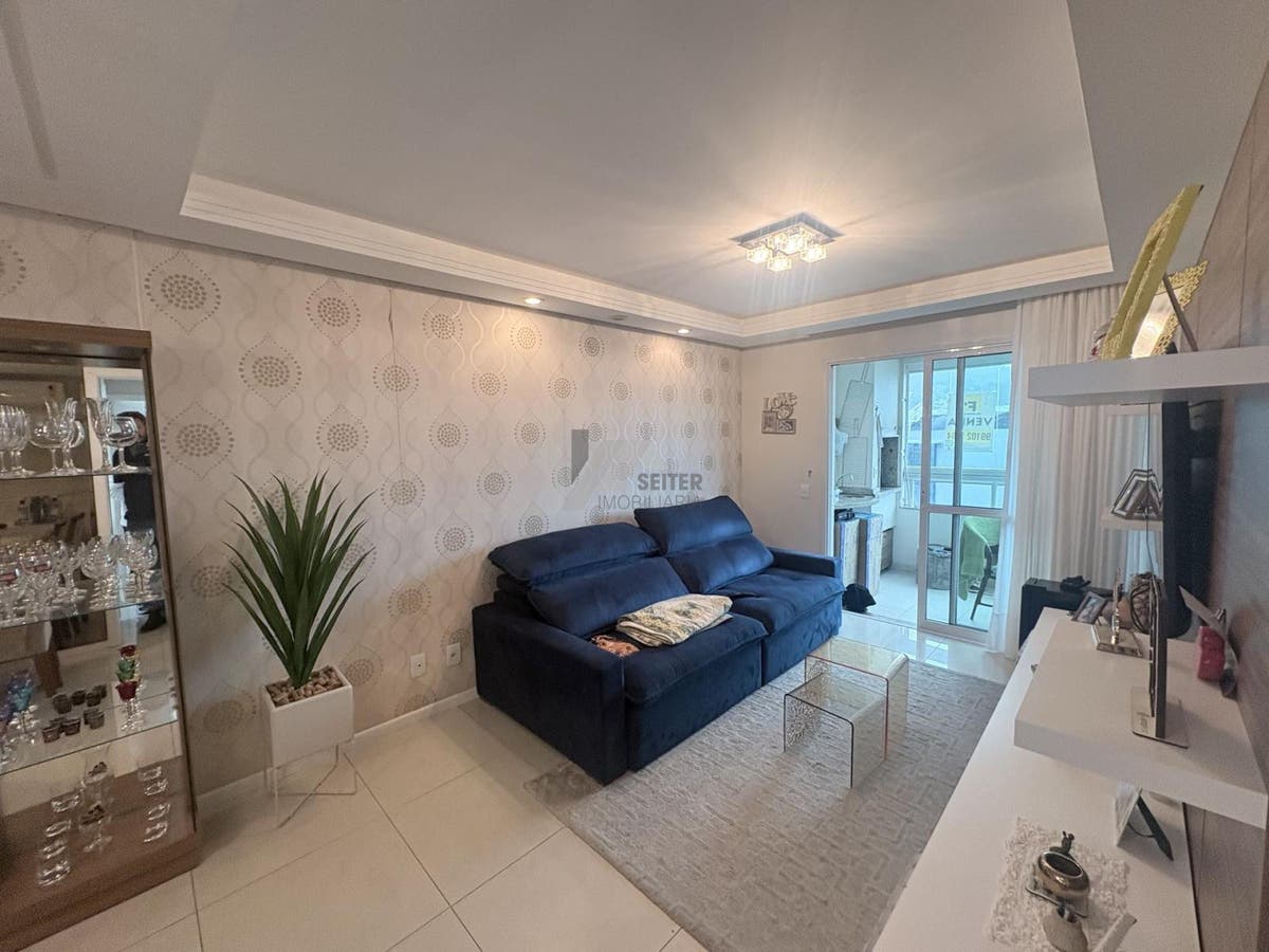 Apartamento de 3 dormitorios com suite a venda no bairro Itacurubi