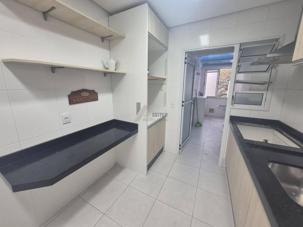 Apartamento com 3 quartos para Locação, Itacorubi - Florianópolis