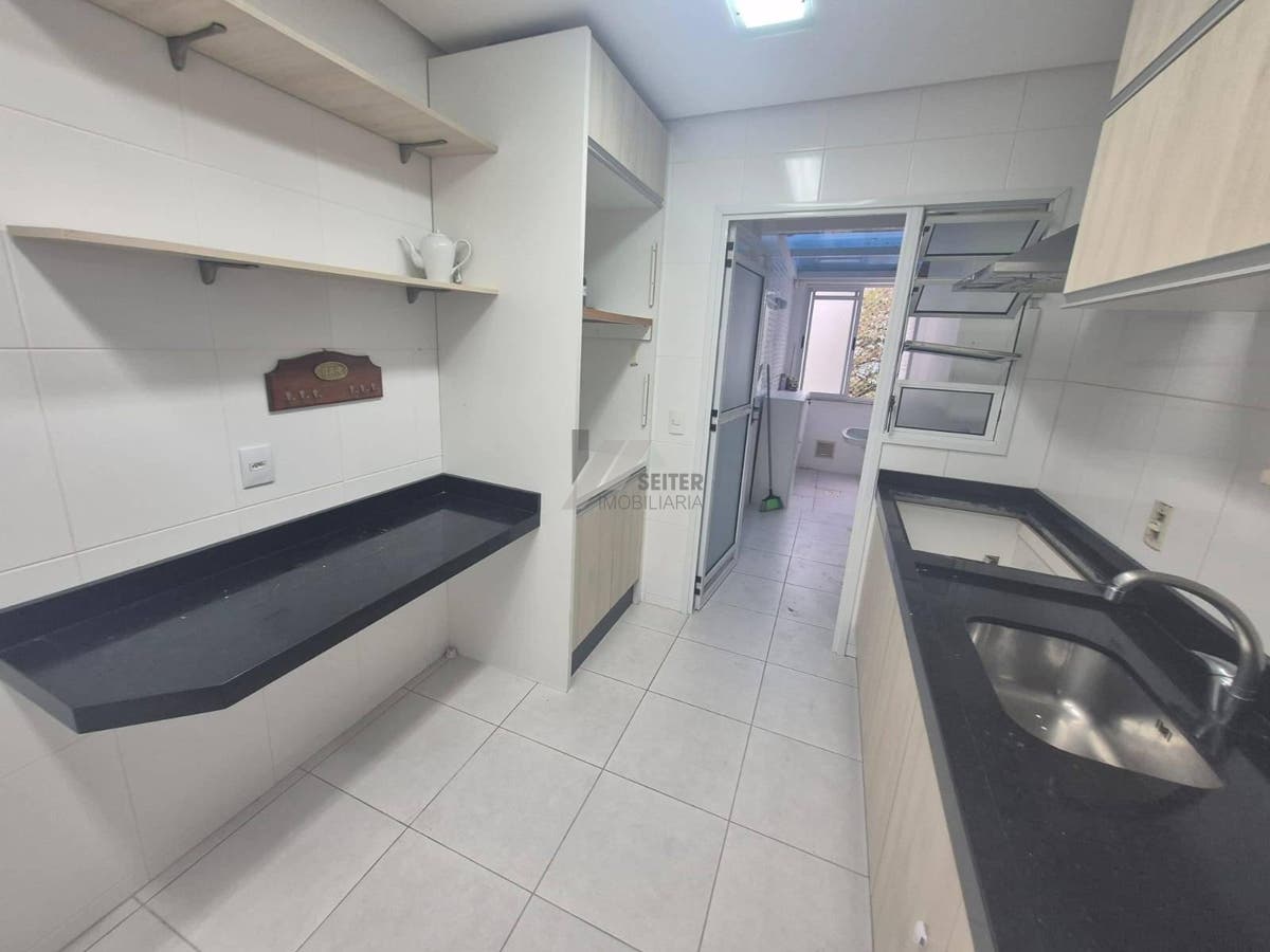 Apartamento com 3 quartos para Locação, Itacorubi - Florianópolis