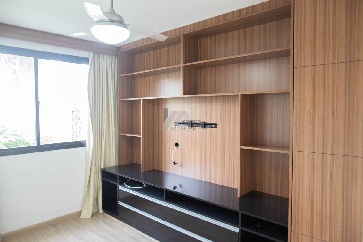 Apartamento com 3 quartos, Centro - Florianópolis