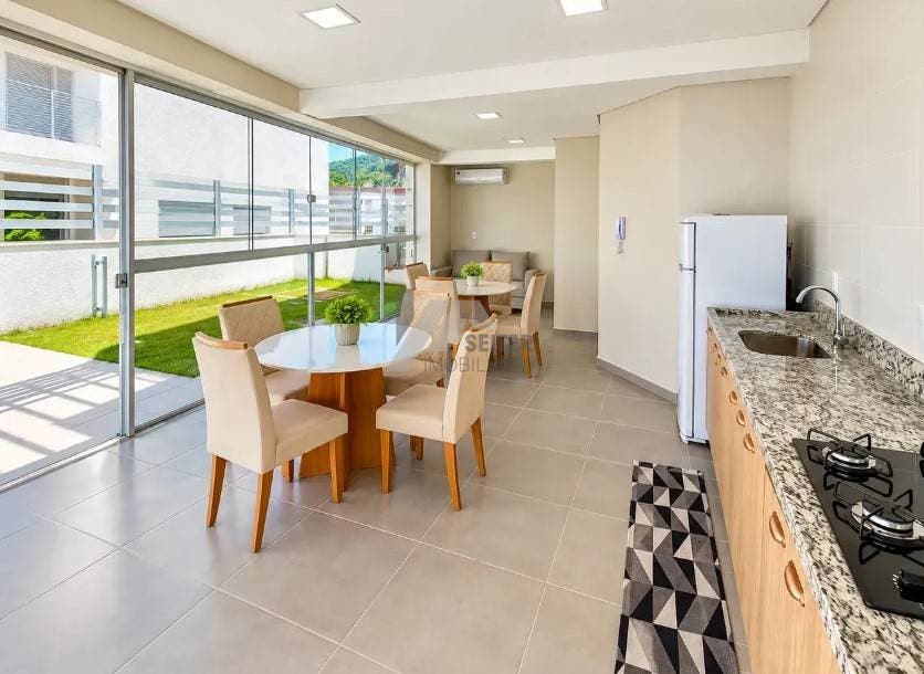 Apartamento de 2 quartos para locação no Itacorubi