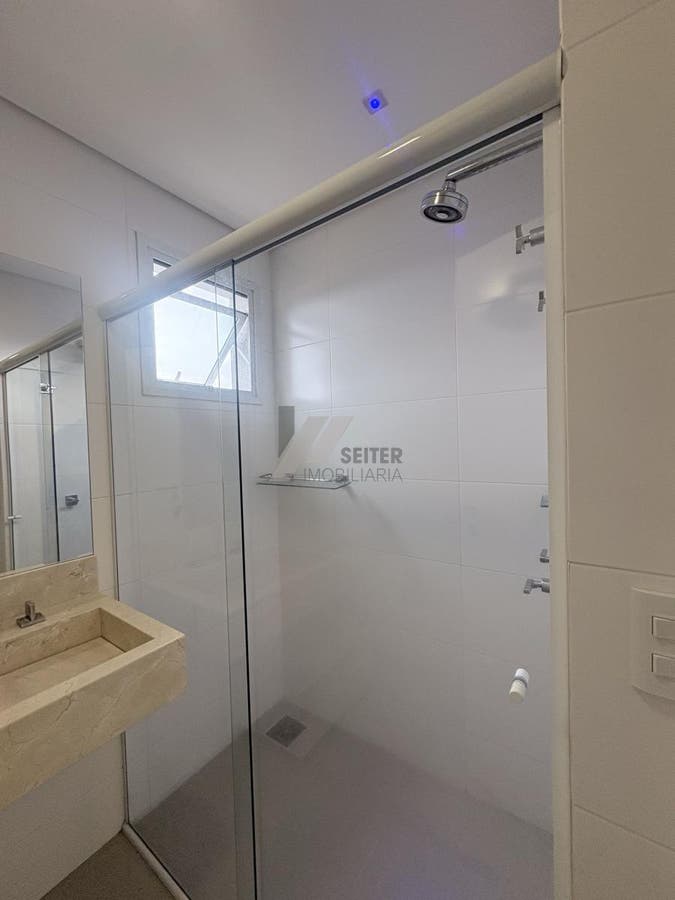Apartamento 3 domitorios suite venda Florianopolis Agronomica