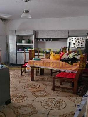 Terreno com 4 casas em Osasco: 355m², 9m frente, desocupado - 8