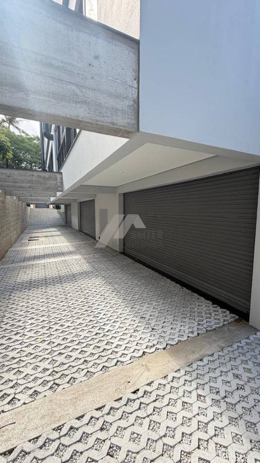Sobrado moderno de alto padrão