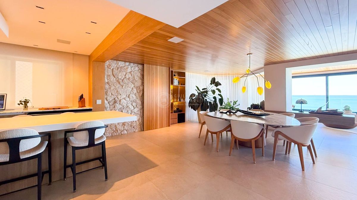 Apartamento Frente Mar à venda, 01 Por Andar, 03 Suítes, 284m² Privativos, Lazer Completo e 03 Vagas de Garagem - Apartamento em Centro, Balneário Camboriú - à venda - IMOBILIÁRIA GUILHERME LTDA