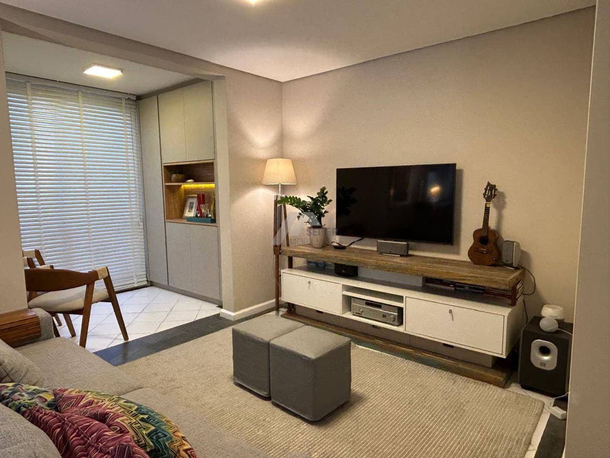 Apartamento com 3 dormitórios para a venda no Itacorubi