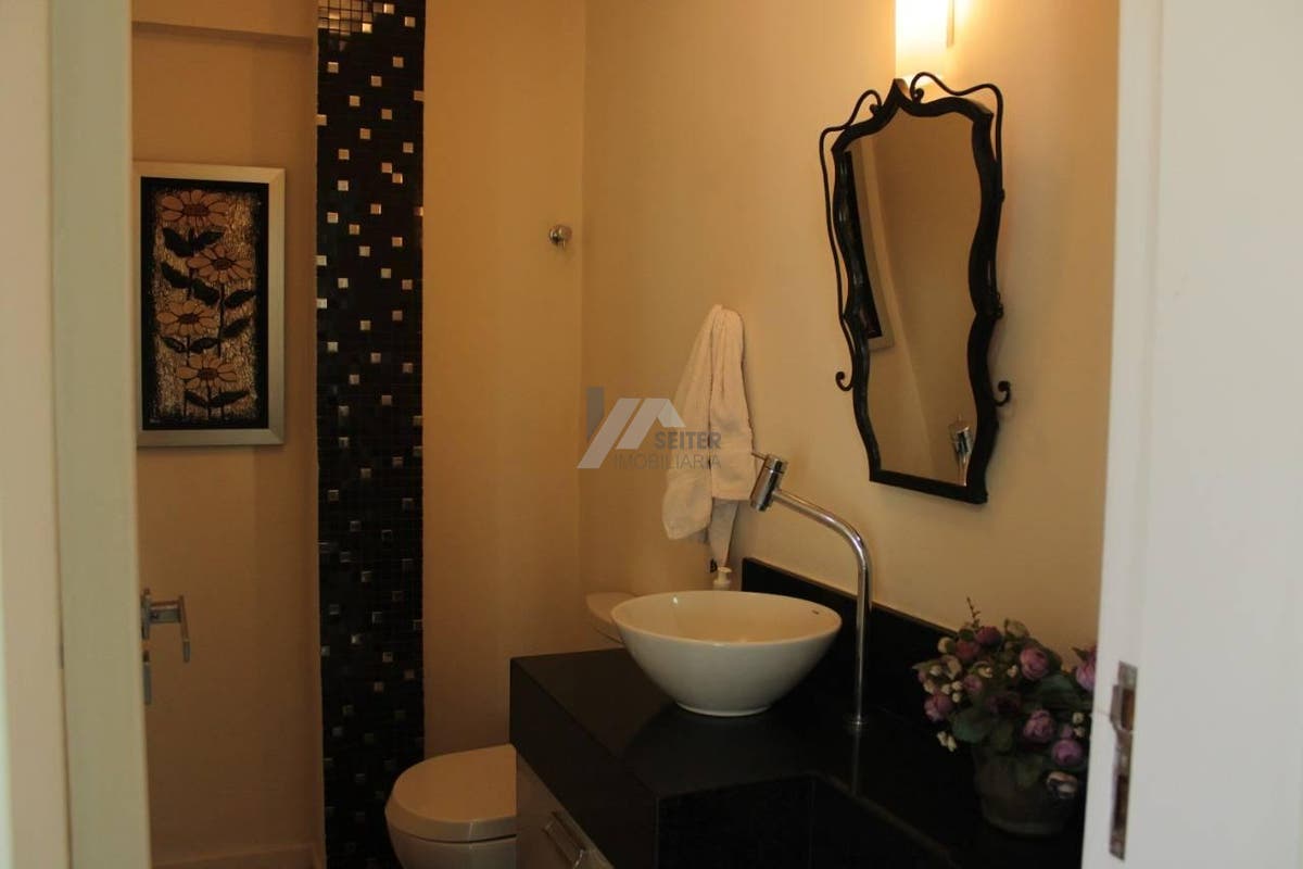 Cobertura com 3 quartos, Pantanal - Florianópolis