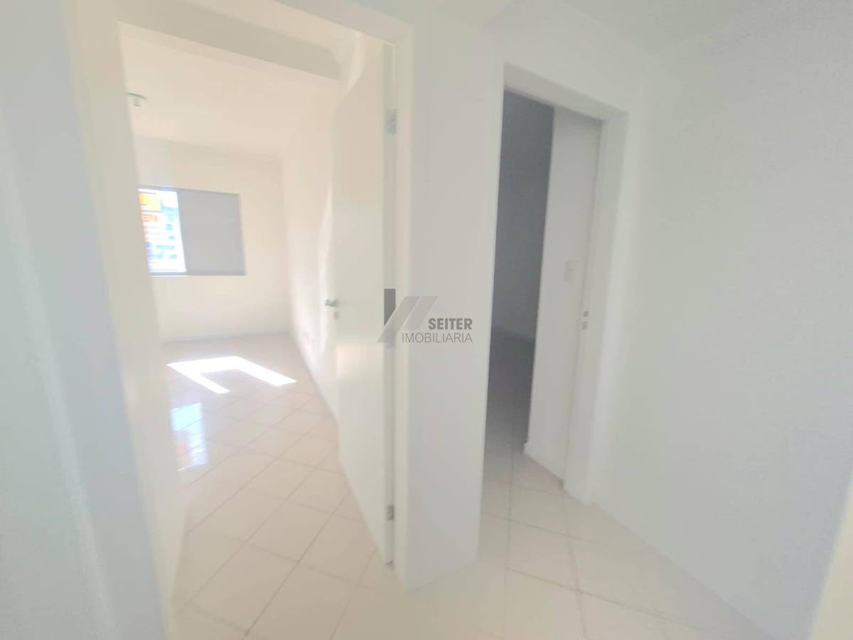 Apartamento de 5 quartos sendo 2 suites para alugar na trindade florianopolis