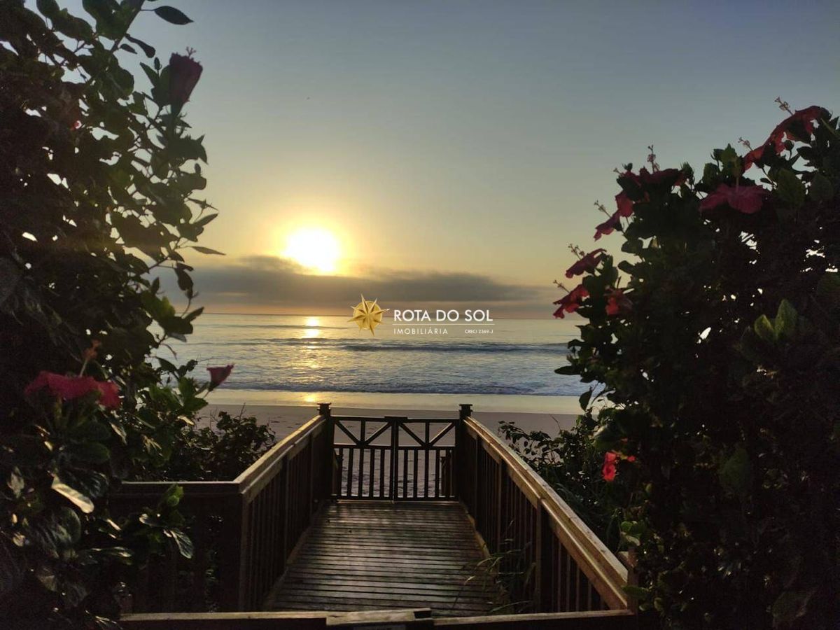 Guilhermina Residencial Sobrado frente mar Praia Canto Grande Bombinhas SC — foto 7