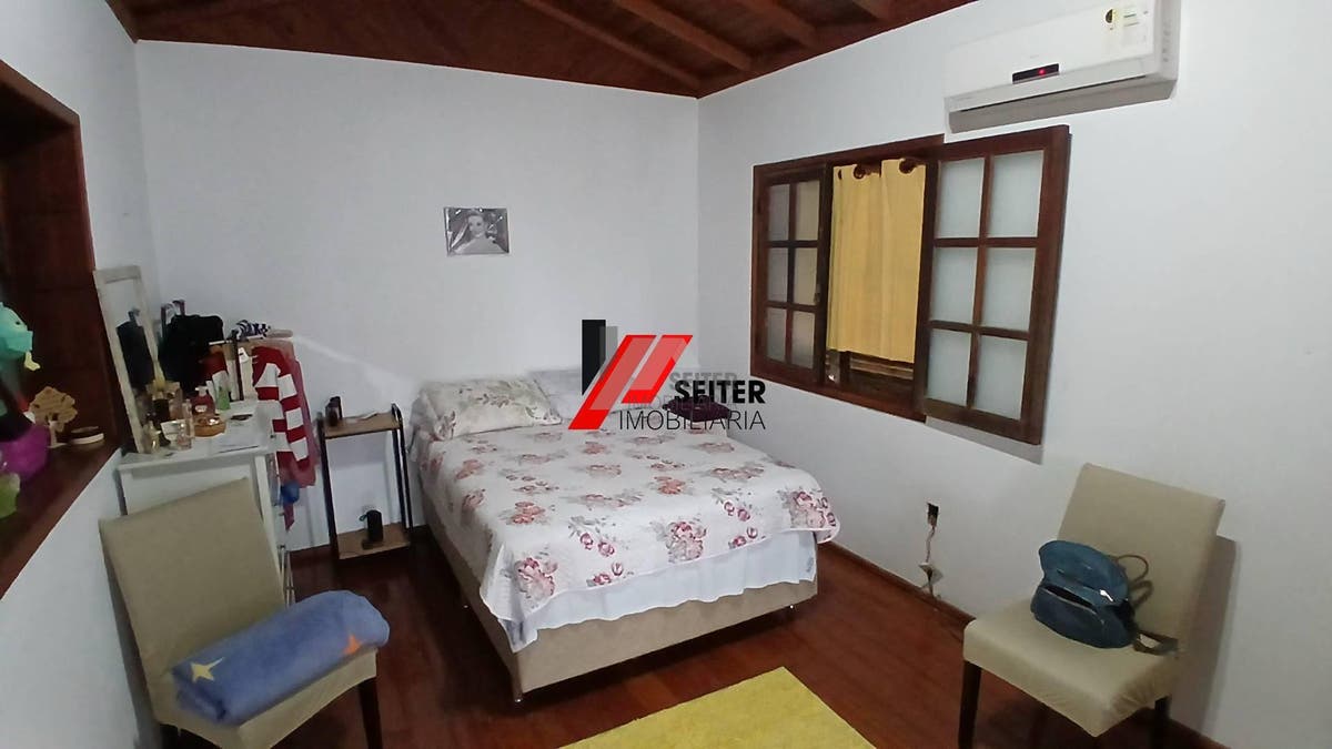 Casa a alugar na agronomica