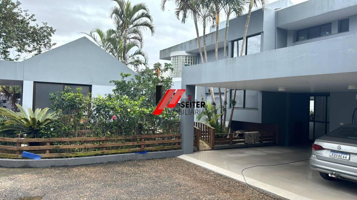 Casa com 5 quartos no bairro João Paulo em Florianópolis