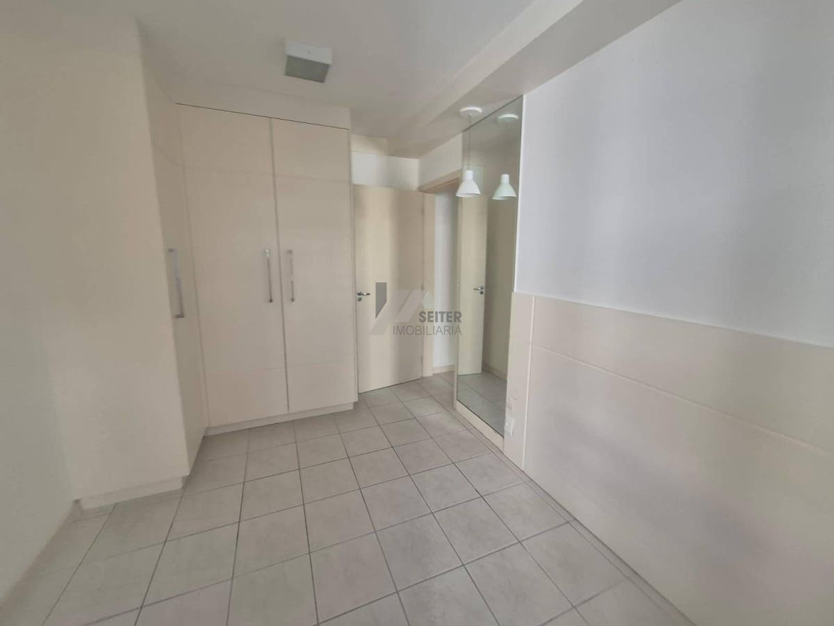 Apartamento de 2 Dormitorios aluguel Itacorubi Mobiliado