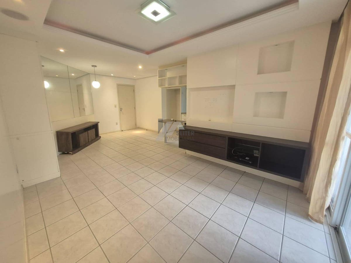 Apartamento de 2 Dormitorios aluguel Itacorubi Mobiliado