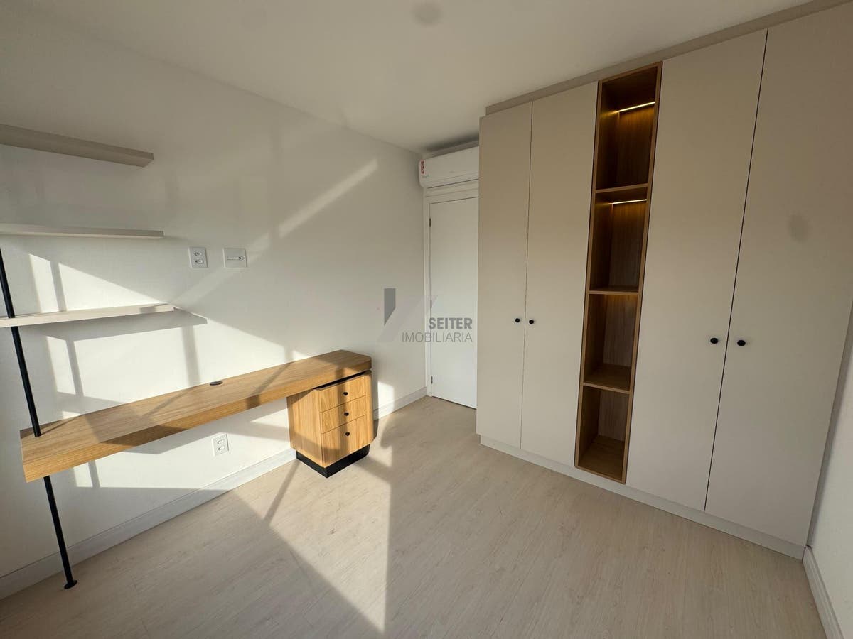 Apartamento 2 dormitórios no João Paulo