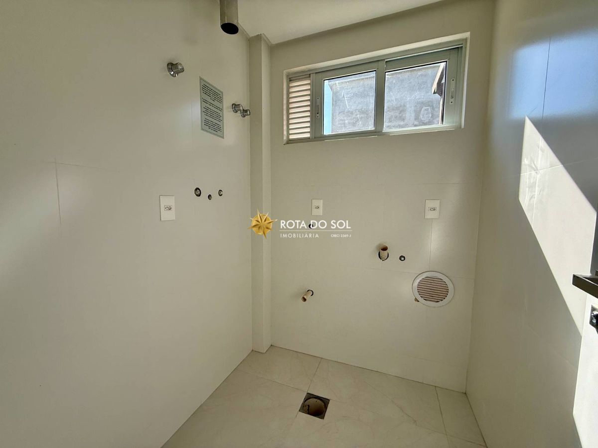 Vila das Galés Triplex 3 Suítes Beira Mar Praia Quatro Ilhas Bombinhas SC - 11