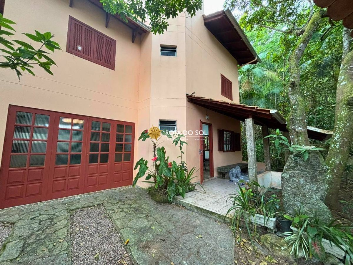 Casa 4 Dormitórios Praia Bombas Bombinhas SC - 2