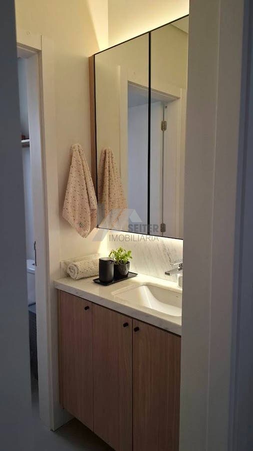 Apartamento 2 dormitórios para Venda no Carvoeira Florianópolis