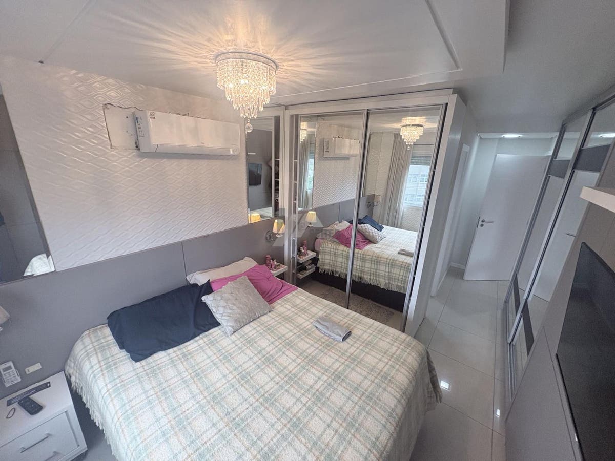 Apartamento de 3 dormitorios com suite a venda no bairro Itacurubi